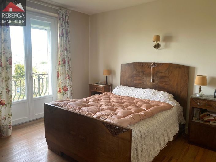 Image No.10-5 Bed House for sale