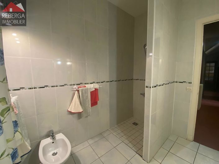 Image No.11-5 Bed House for sale