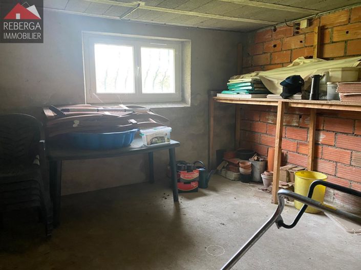 Image No.23-5 Bed House for sale