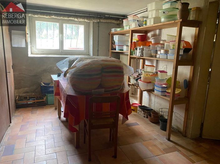 Image No.24-5 Bed House for sale