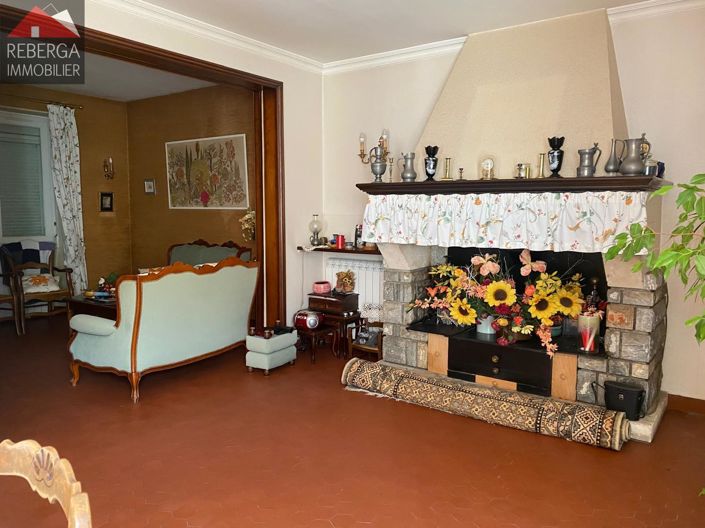 Image No.4-5 Bed House for sale