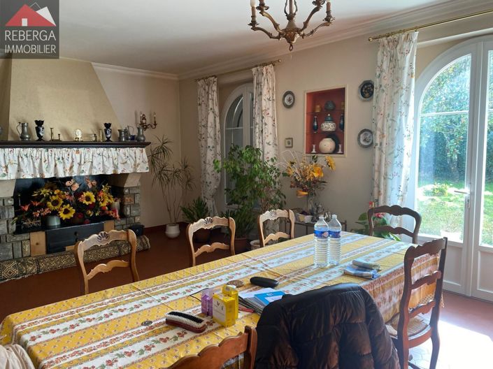 Image No.5-5 Bed House for sale