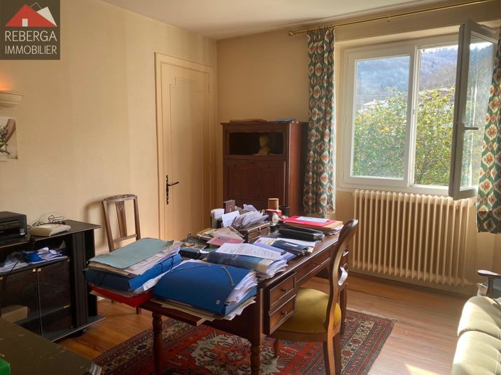 Image No.9-5 Bed House for sale