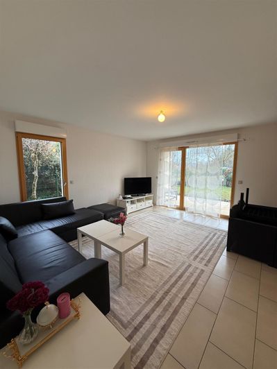 Image No.2-Appartement de 3 chambres à vendre à Cessy