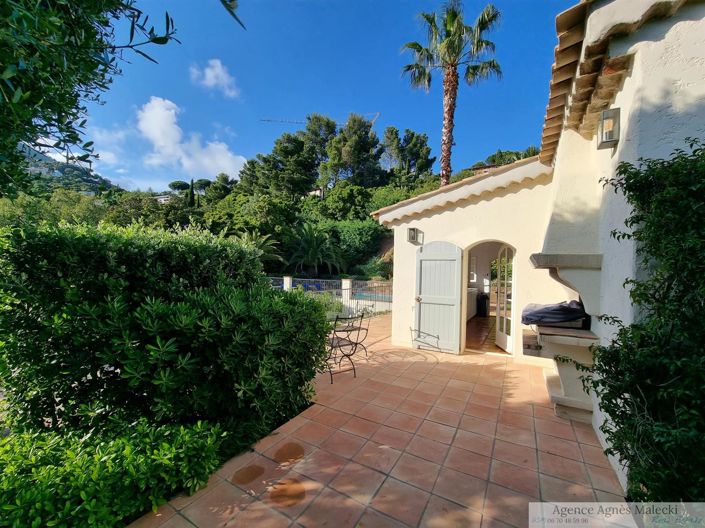 Image No.10-4 Bed House for sale