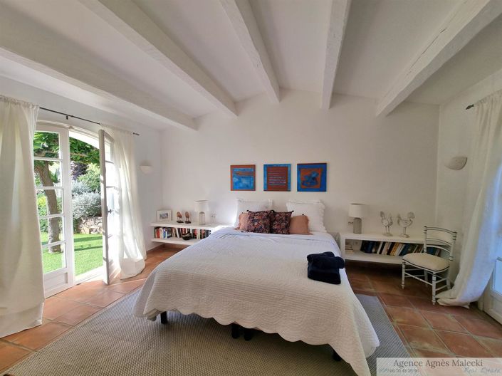 Image No.12-4 Bed House for sale