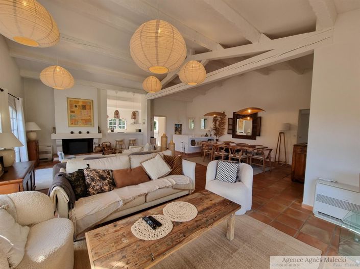 Image No.9-4 Bed House for sale