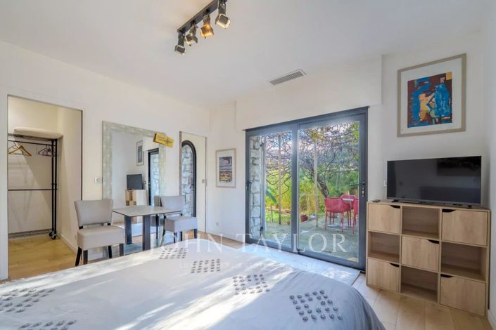 Image No.10-4 Bed House for sale