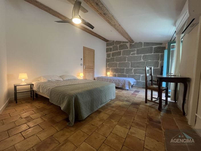 Image No.8-2 Bed House for sale