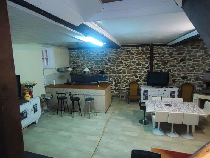 Image No.22-4 Bed House for sale