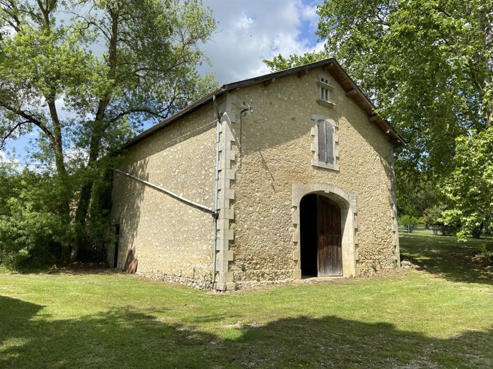 Image No.19-4 Bed House for sale