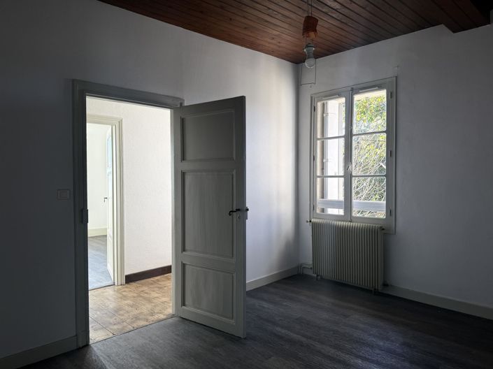 Image No.13-4 Bed House for sale