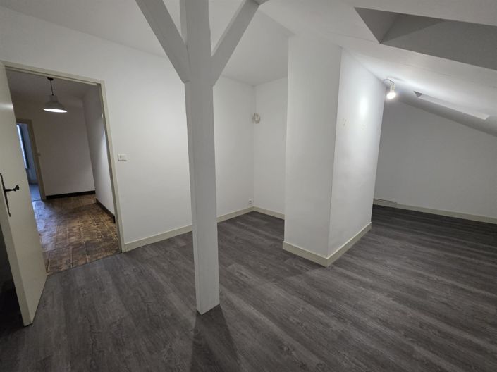 Image No.16-4 Bed House for sale