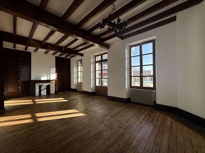 Image No.2-4 Bed House for sale