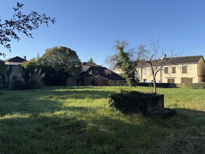 Image No.22-4 Bed House for sale