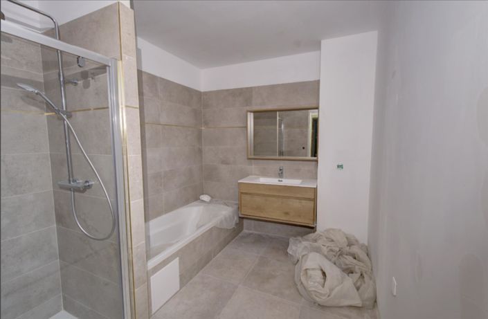 Image No.4-4 Bed Apartment for sale