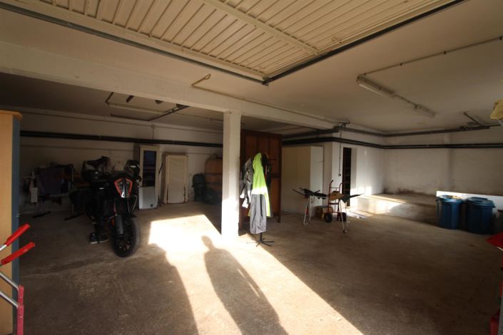 Image No.15-7 Bed House for sale