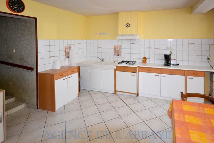 Image No.3-2 Bed House for sale