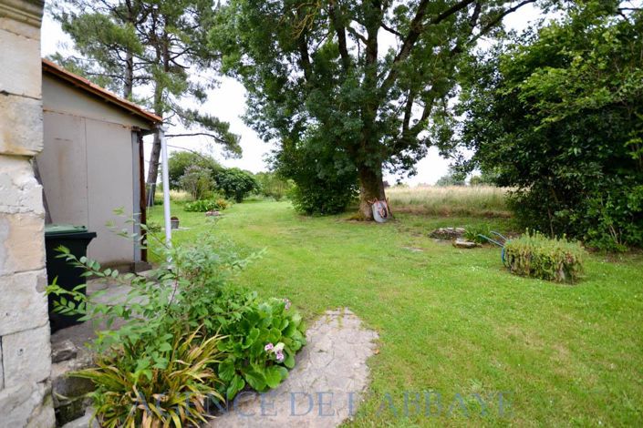 Image No.8-2 Bed House for sale