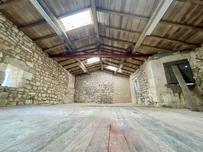 Image No.10-4 Bed House for sale