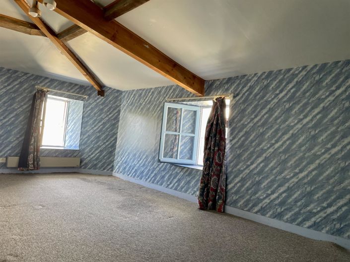 Image No.18-4 Bed House for sale