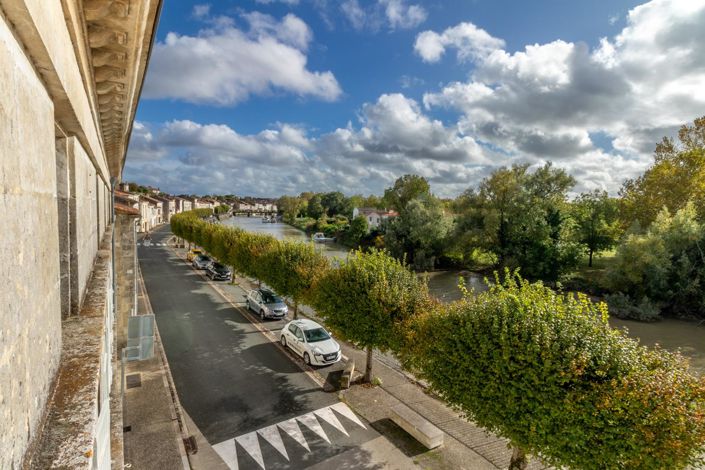 Image No.16-7 Bed House for sale