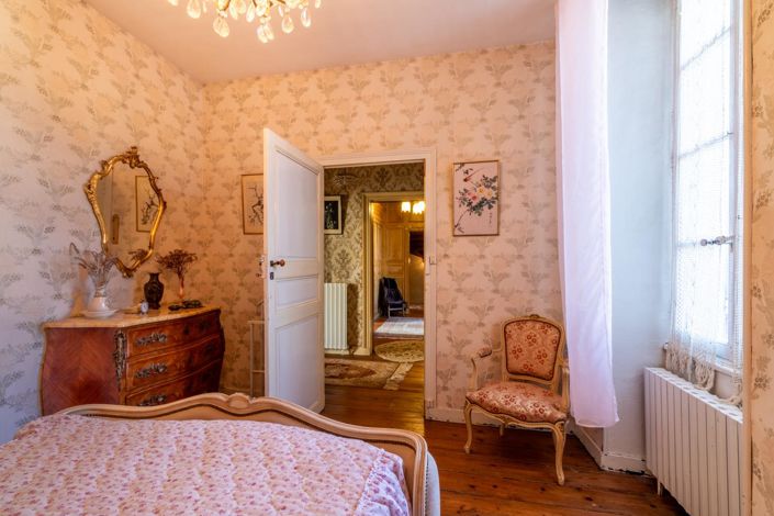 Image No.5-7 Bed House for sale