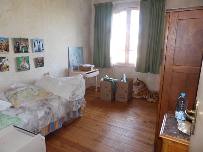 Image No.16-7 Bed House for sale