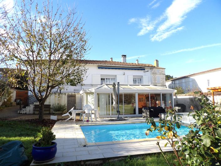 Image No.2-Maison de 4 chambres à vendre à Port-d'Envaux