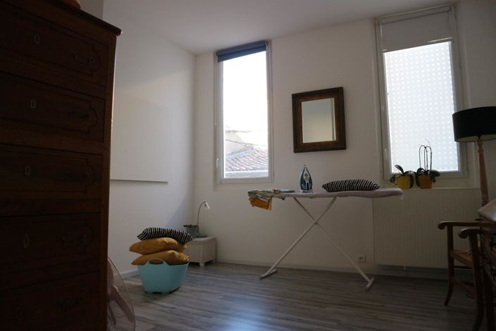 Image No.8-3 Bed House for sale