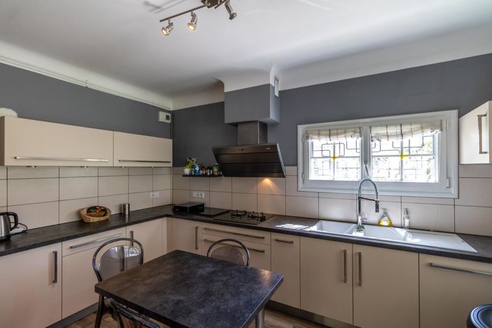 Image No.3-4 Bed House for sale