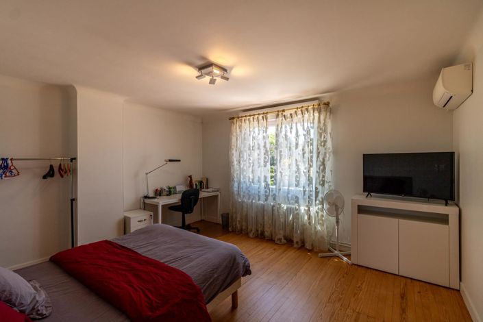 Image No.7-4 Bed House for sale