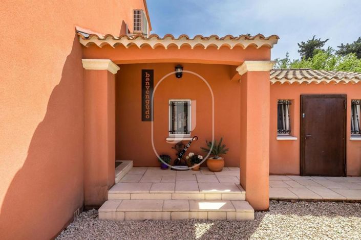 Image No.11-5 Bed House for sale