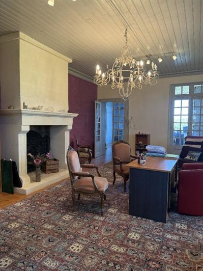 Image No.5-6 Bed House for sale