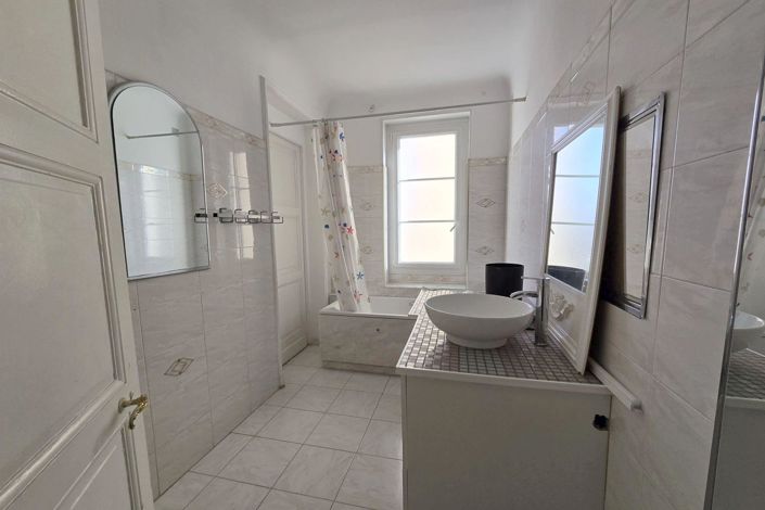 Image No.17-3 Bed Apartment for sale