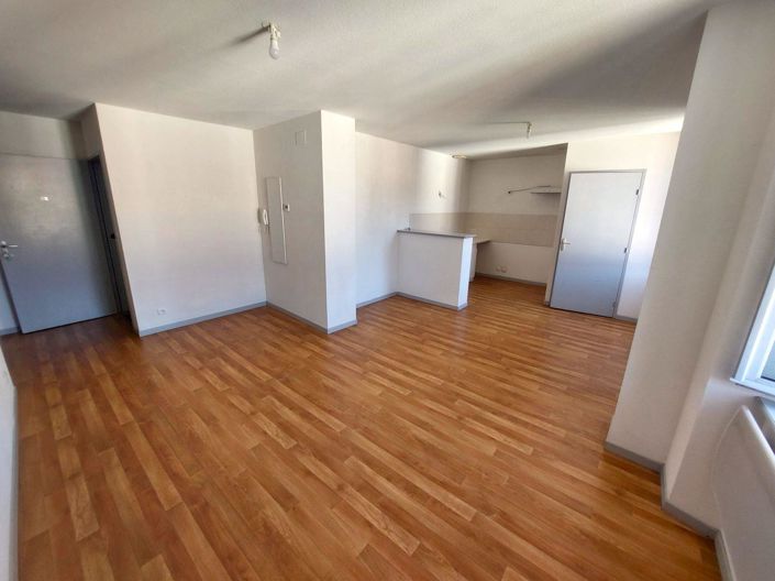 Image No.8-House for sale