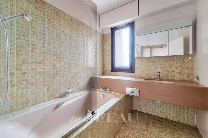 Image No.10-3 Bed Apartment for sale