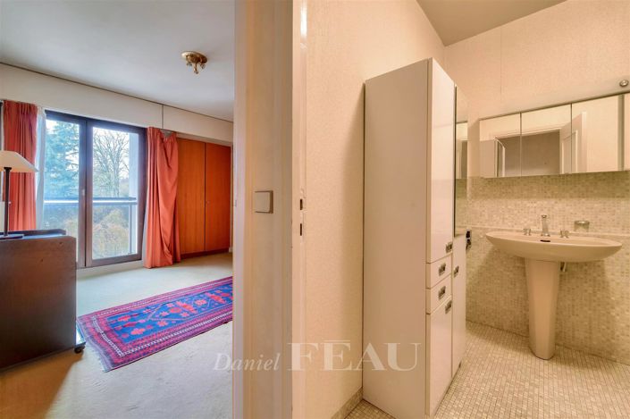 Image No.12-3 Bed Apartment for sale