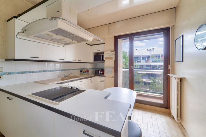 Image No.7-3 Bed Apartment for sale