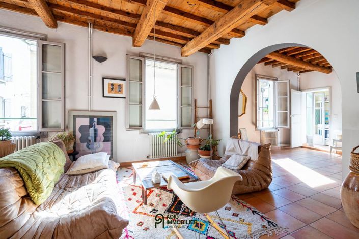 Image No.2-4 Bed House for sale