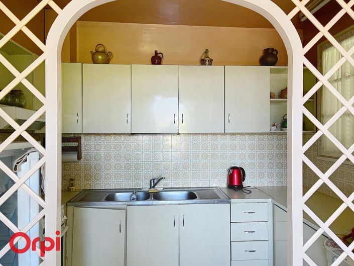 Image No.10-5 Bed House for sale