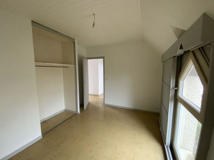 Image No.12-3 Bed House for sale