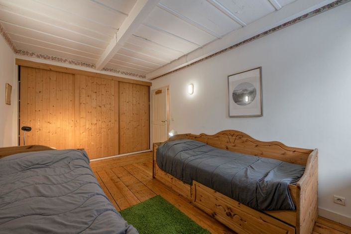 Image No.15-5 Bed House for sale