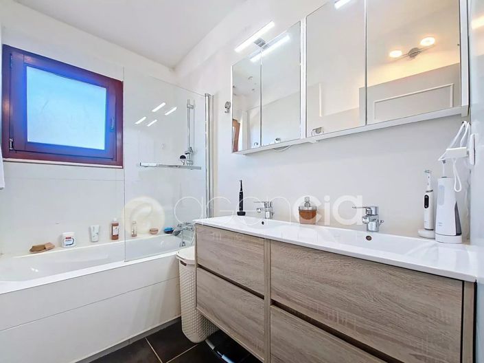 Image No.12-Appartement de 3 chambres à vendre à Le Cannet