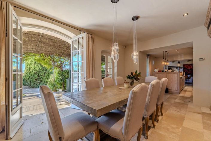 Image No.10-6 Bed House for sale