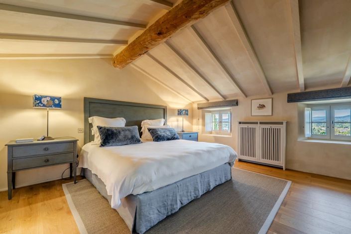 Image No.16-6 Bed House for sale