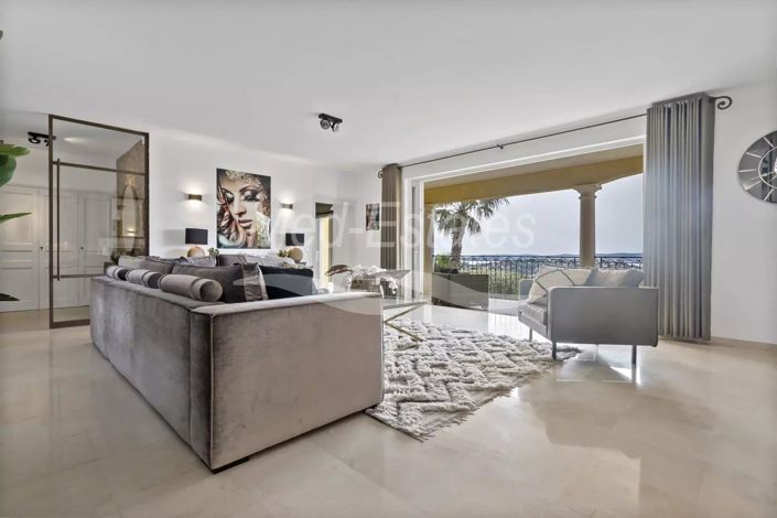 Image No.16-5 Bed House for sale