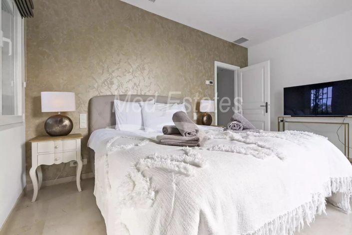 Image No.22-5 Bed House for sale