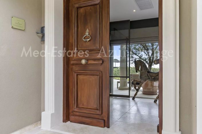 Image No.5-6 Bed House for sale