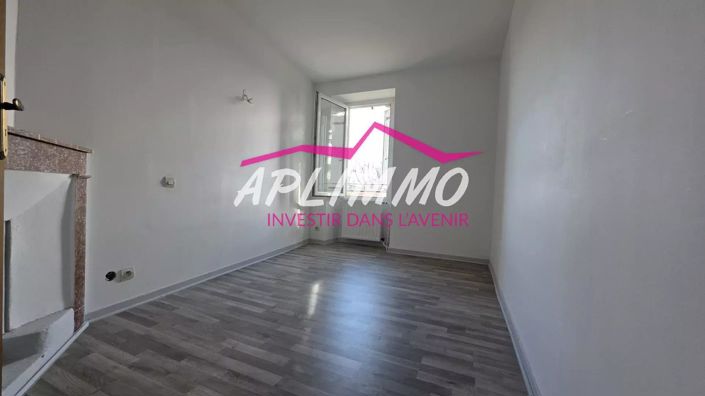 Image No.6-2 Bed House for sale